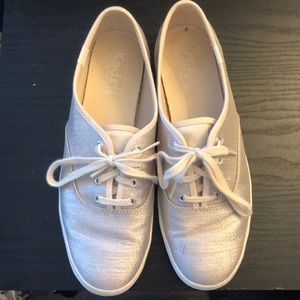 Rose gold metallic linen keds women’s size 7.5